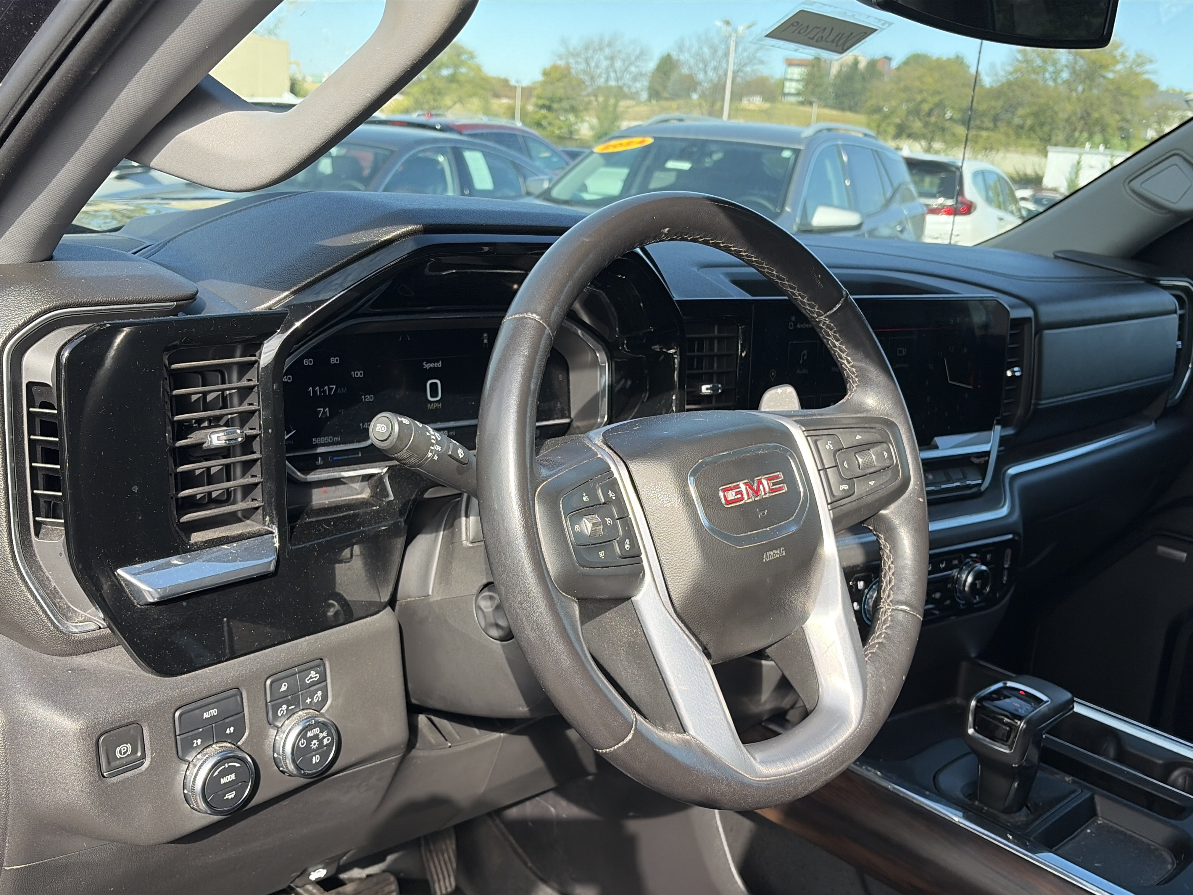 Used 2022 GMC Sierra 1500 SLT w/ SLT Premium Package AWD/4WD image 19