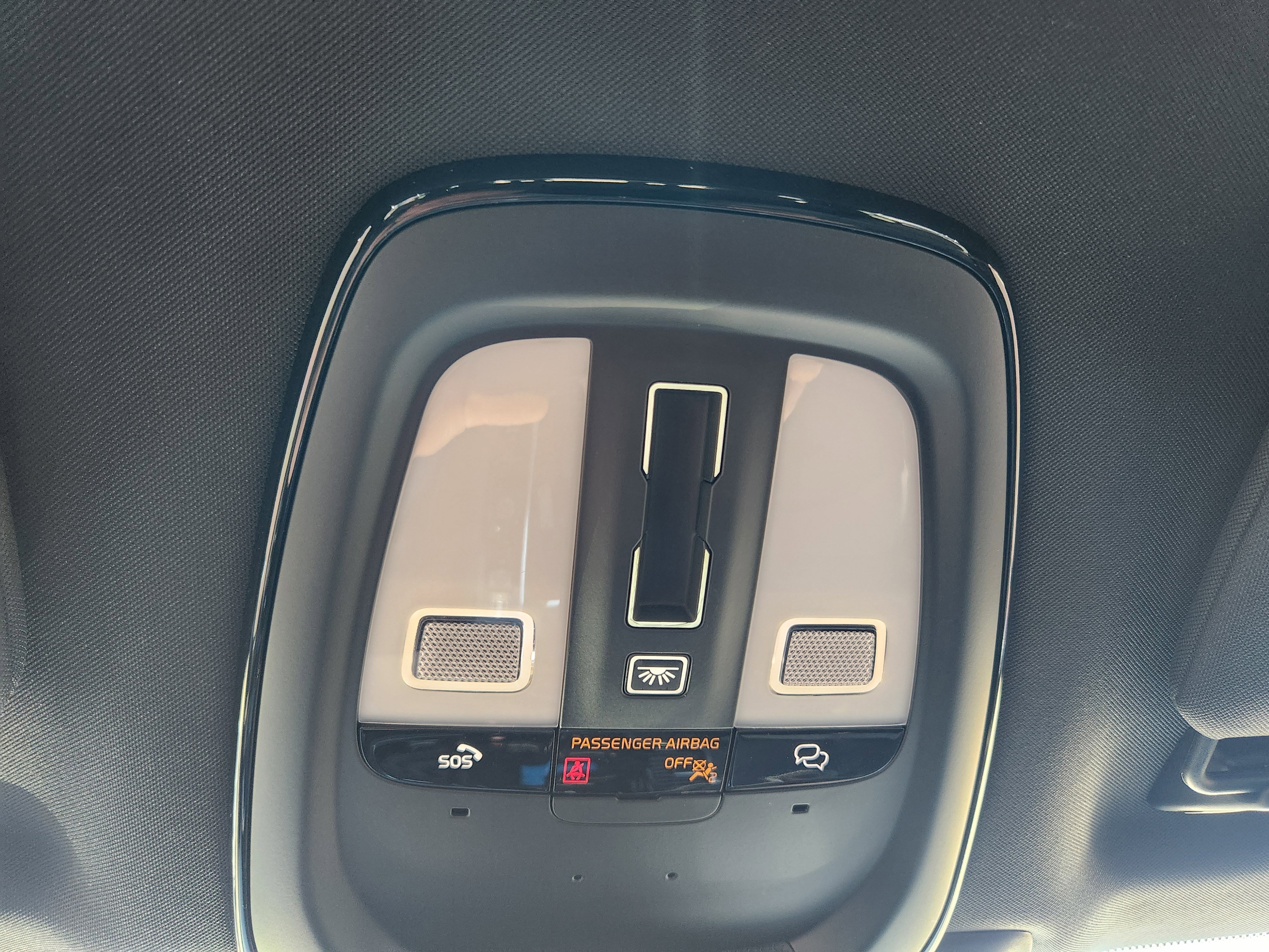 Certified 2024 Volvo XC90 T8 Ultimate w/ Protection Package Premier image 26