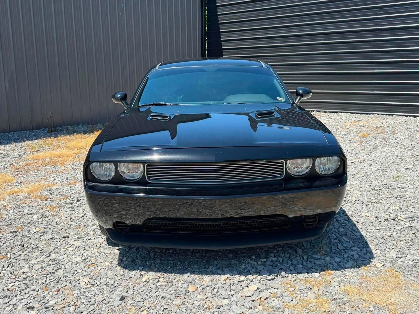 Used 2013 Dodge Challenger SXT RWD image 3