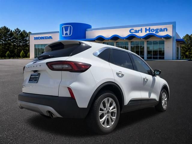 Used 2023 Ford Escape Active w/ Cold Weather Package FWD video 3