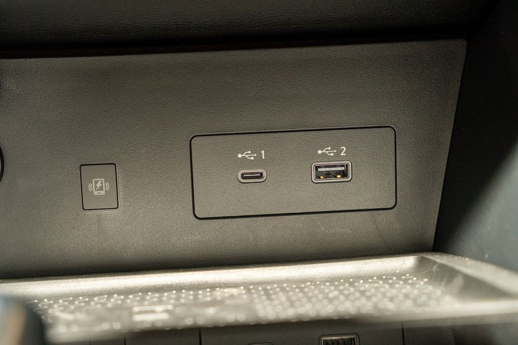 New 2025 Nissan Pathfinder Platinum w/ Lighting Package (N92) image 9