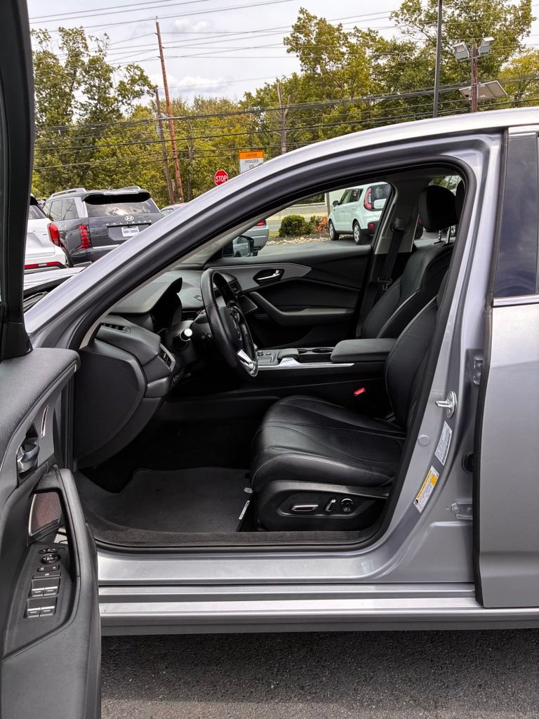Used 2023 Acura TLX w/ Technology Package FWD image 22