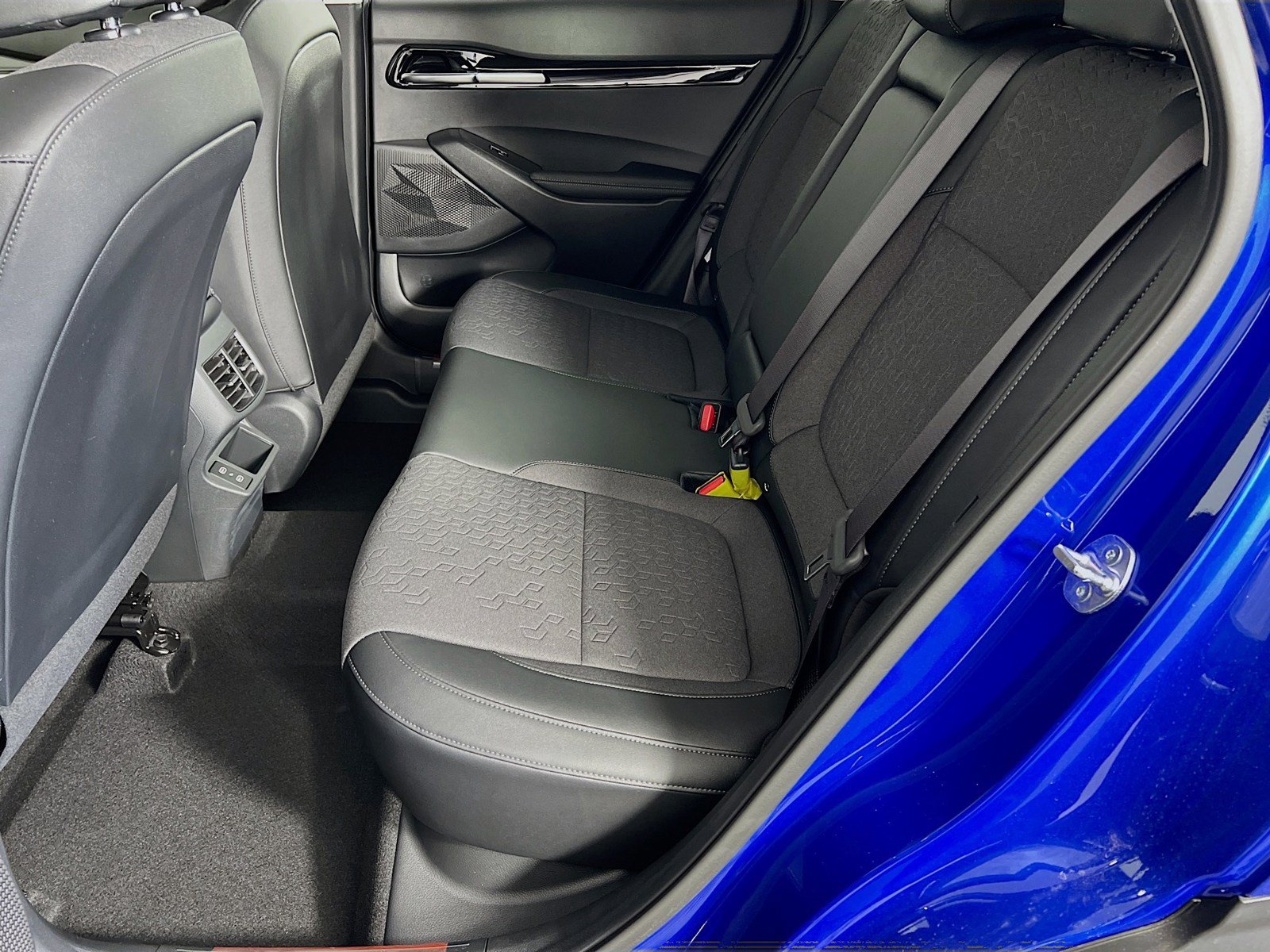 New 2026 Kia Seltos S FWD image 5