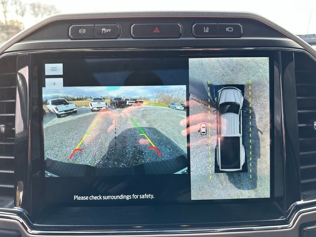 Used 2022 Ford F350 Platinum w/ Camper Package image 4