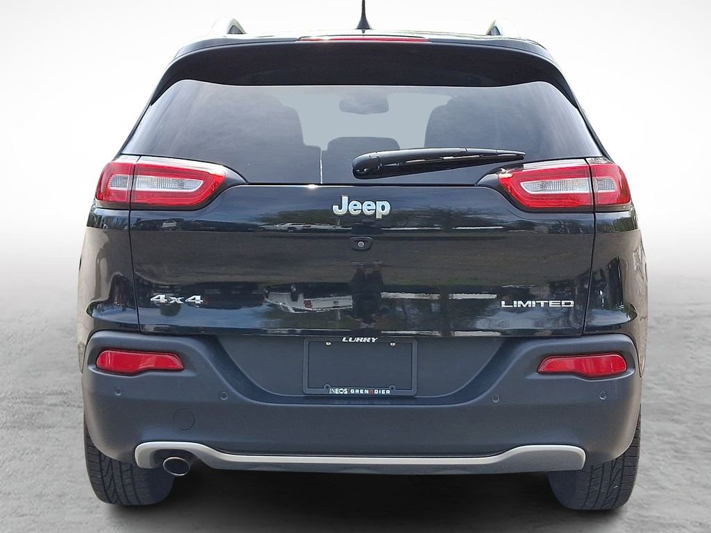 Used 2018 Jeep Cherokee Limited AWD/4WD image 5