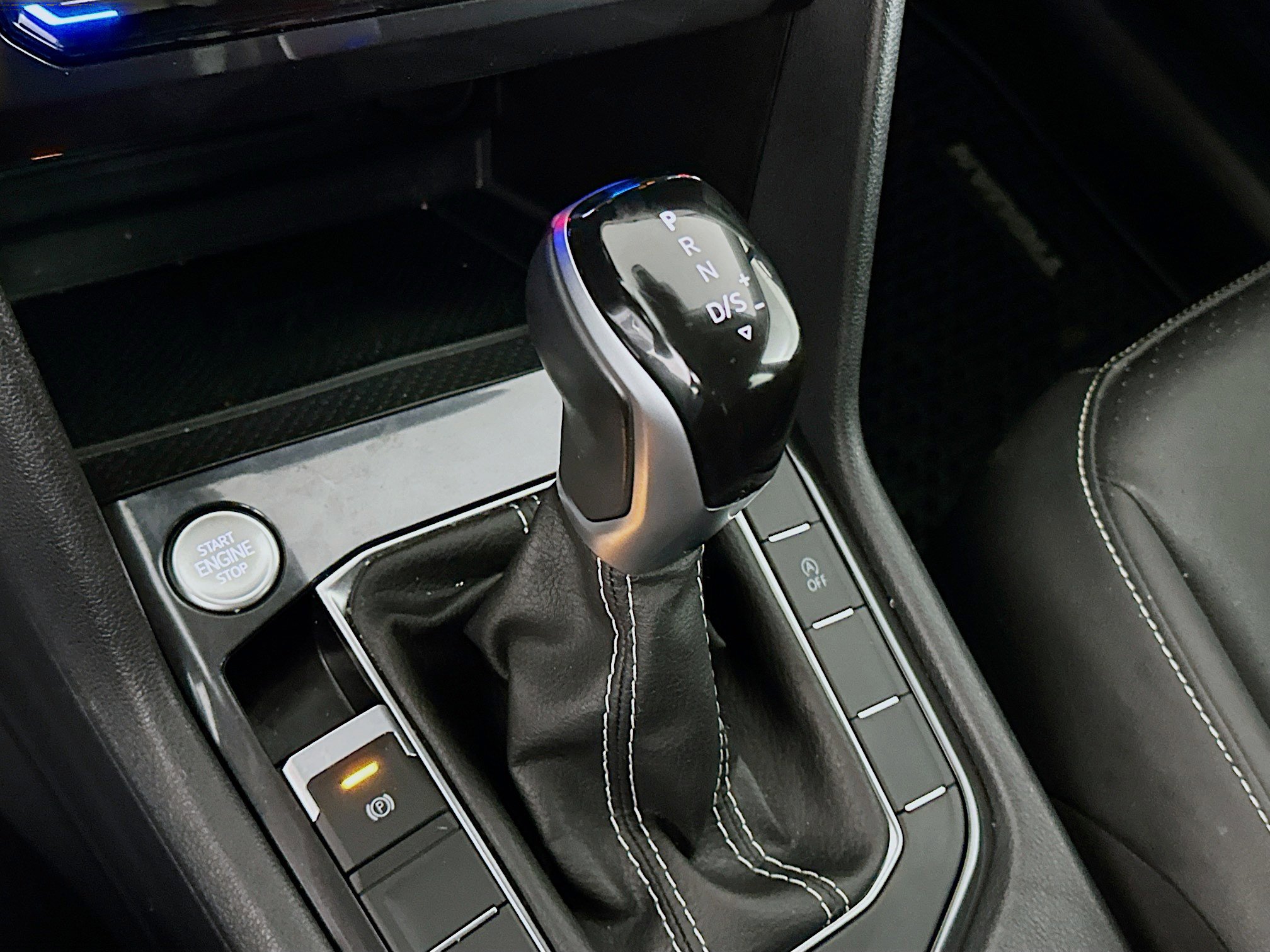 Used 2023 Volkswagen Tiguan SE image 23