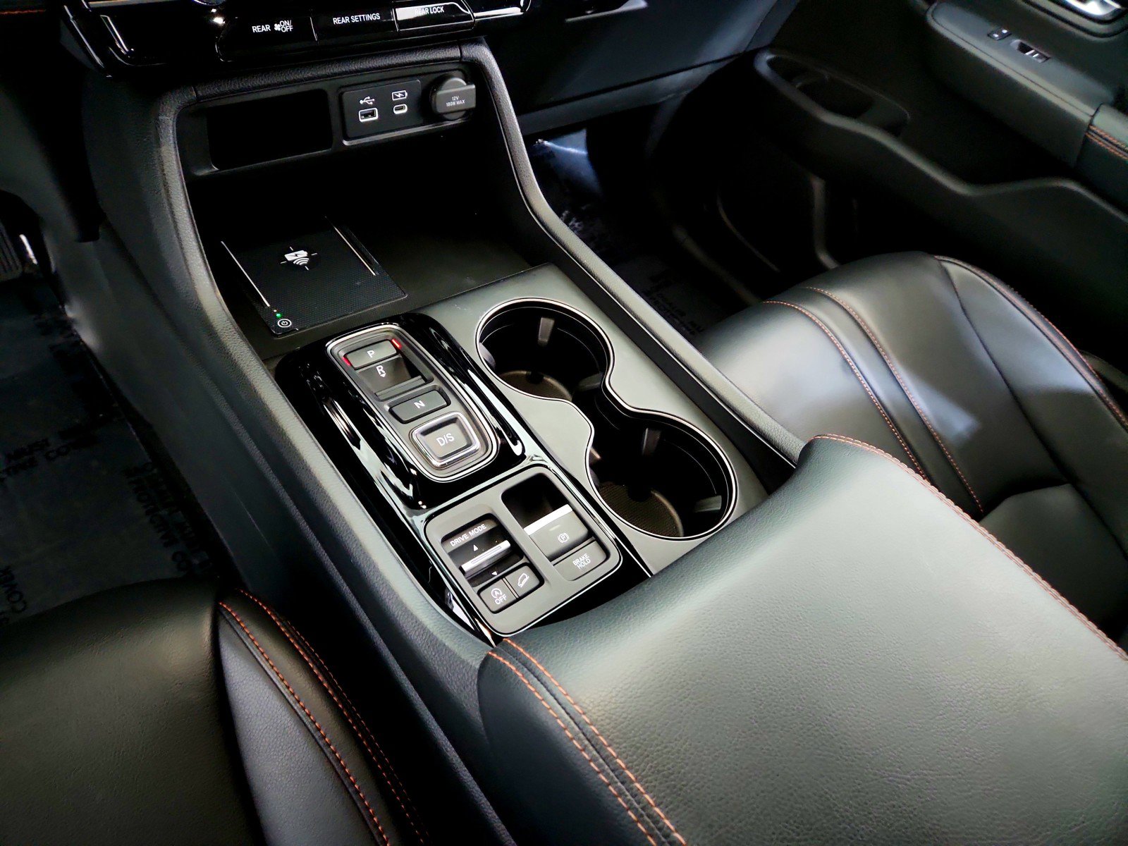 Used 2023 Honda Pilot TrailSport image 15