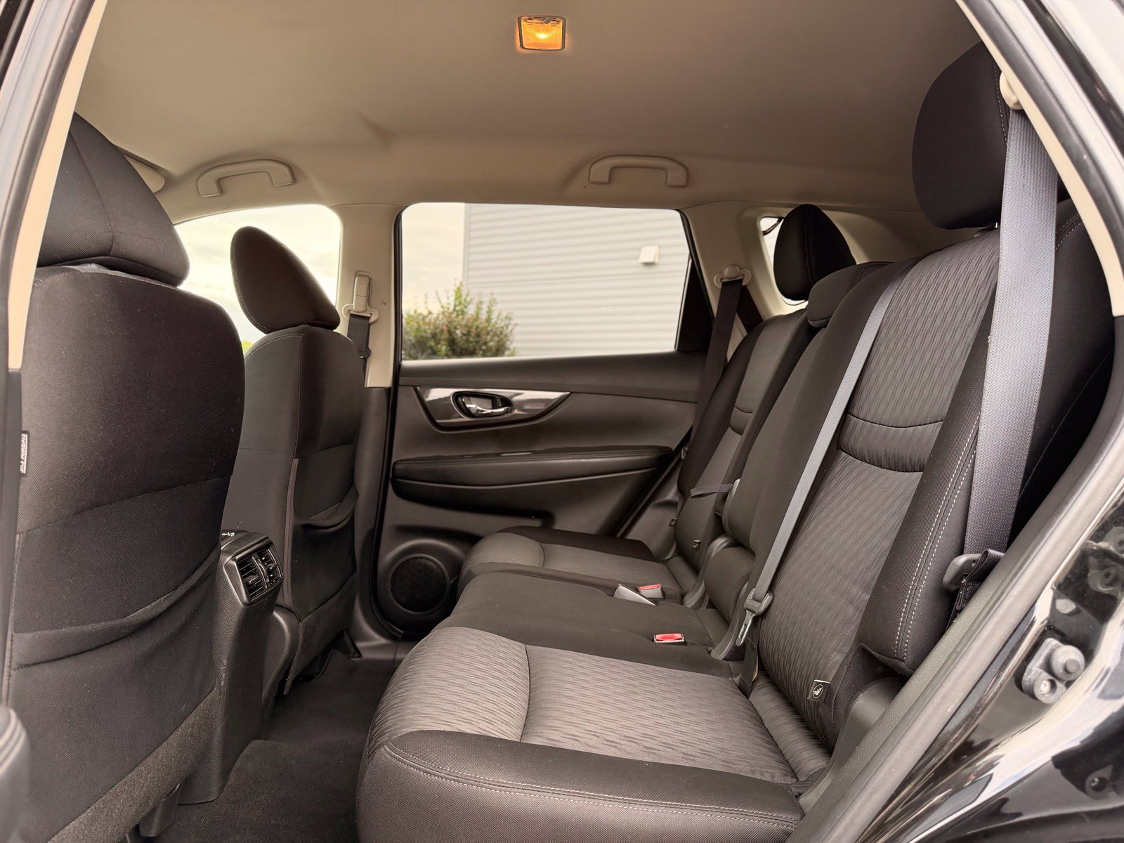 Used 2018 Nissan Rogue SV w/ Premium Package AWD/4WD image 20
