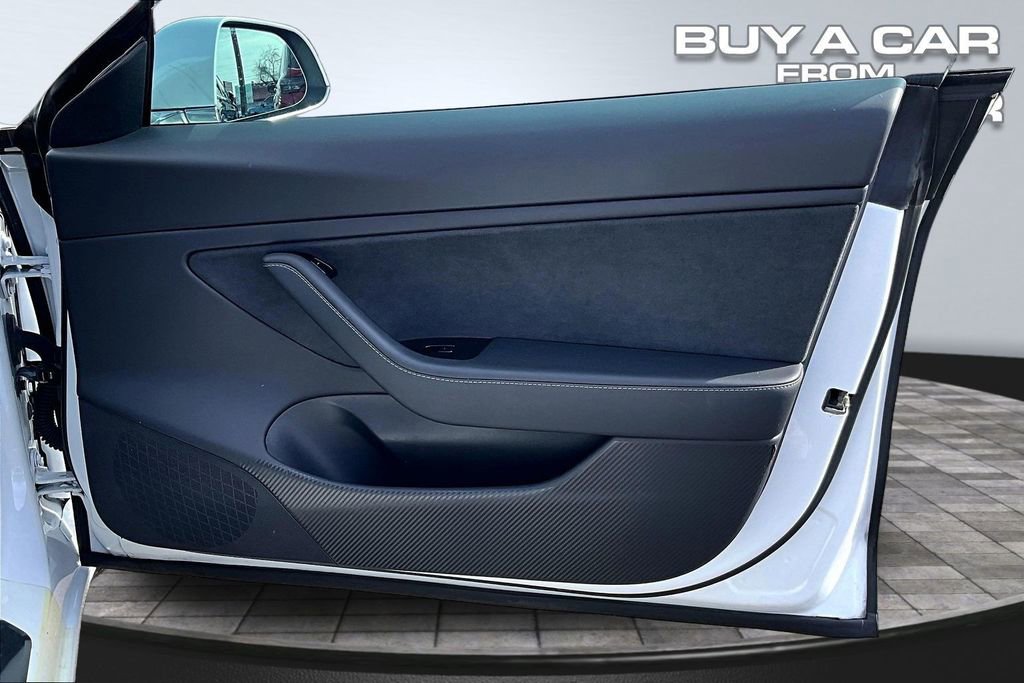 Used 2019 Tesla Model 3 Long Range image 23