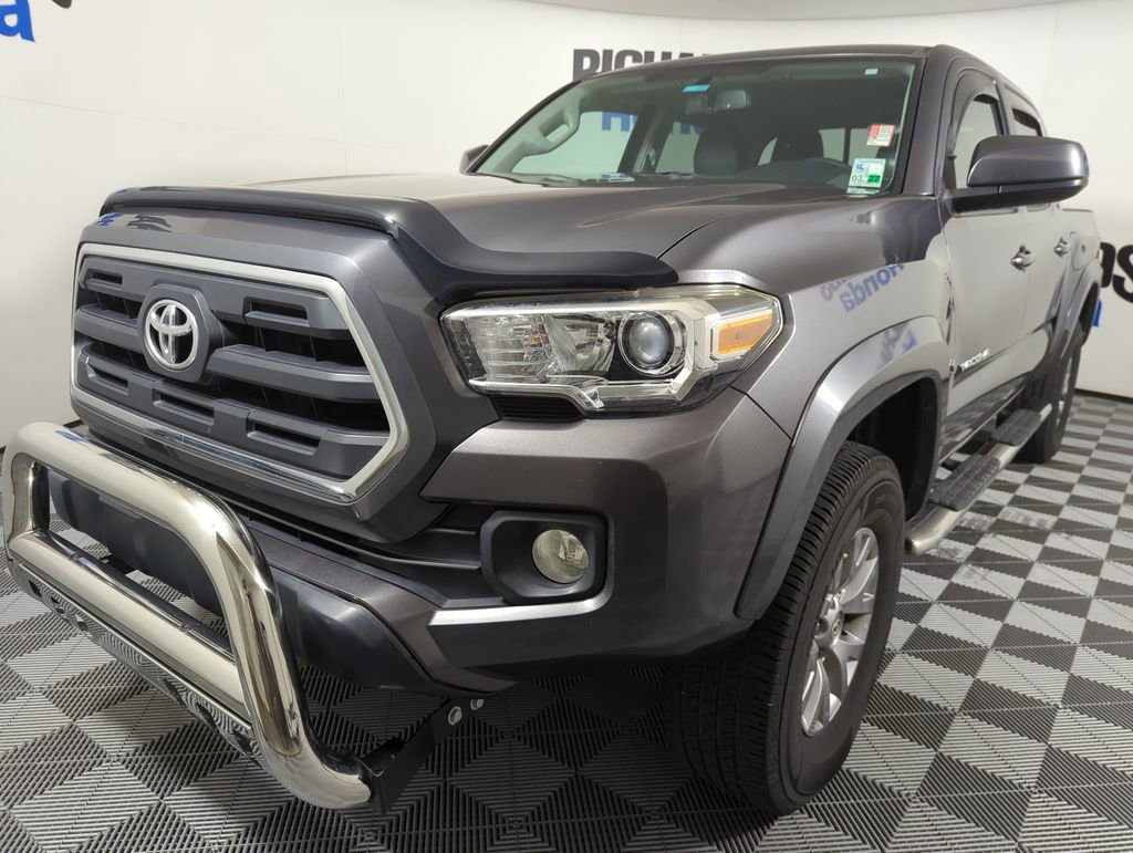Used 2016 Toyota Tacoma SR5 w/ SR5 Appearance Package (SN) RWD 360° Tour