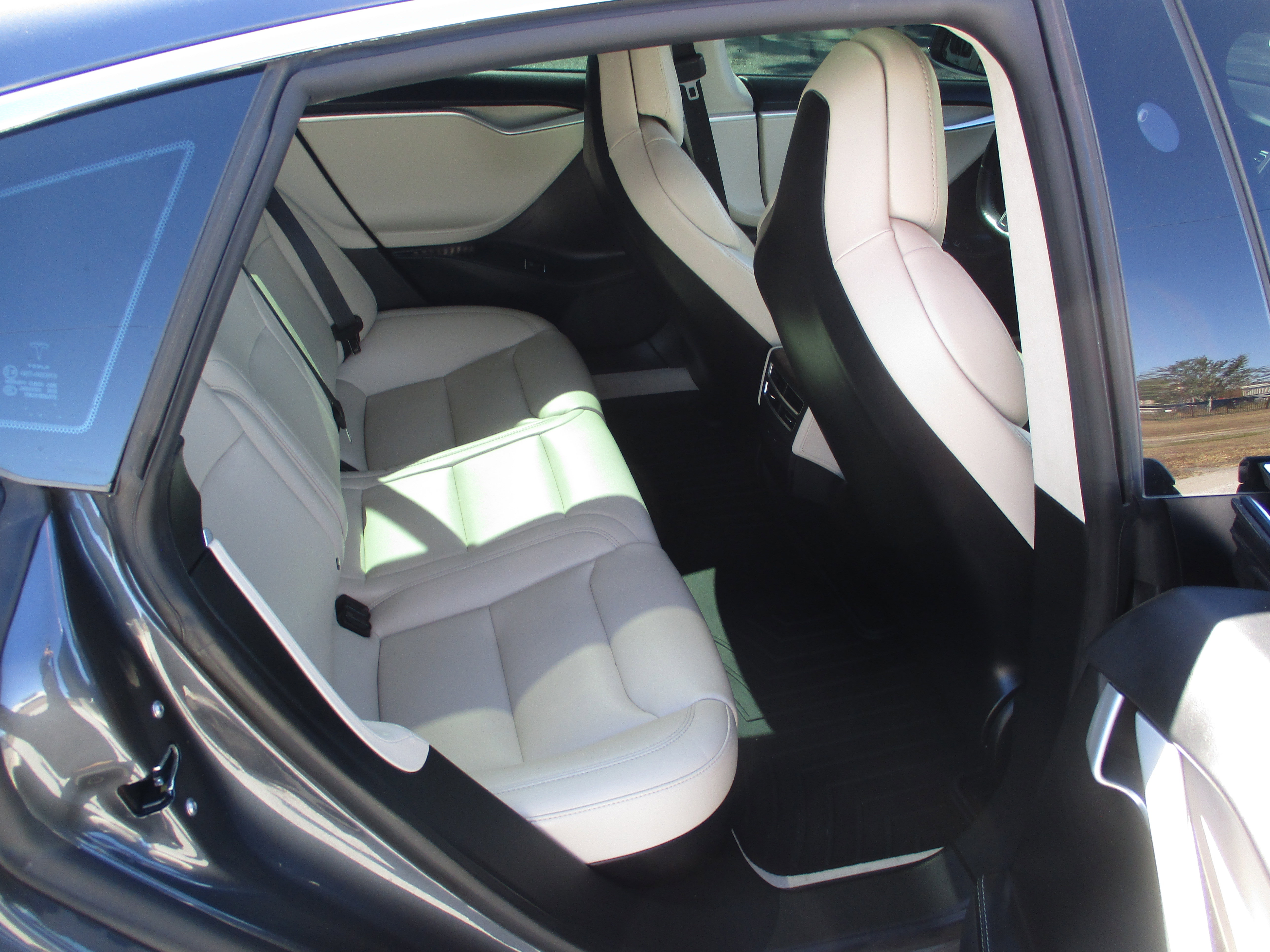 Used 2018 Tesla Model S 100D image 12