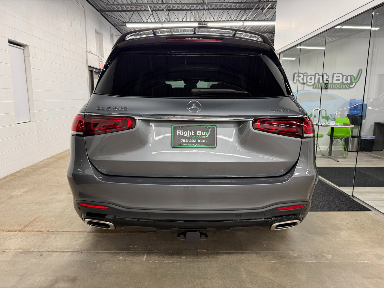 Used 2022 Mercedes-Benz GLS 580 4MATIC image 5