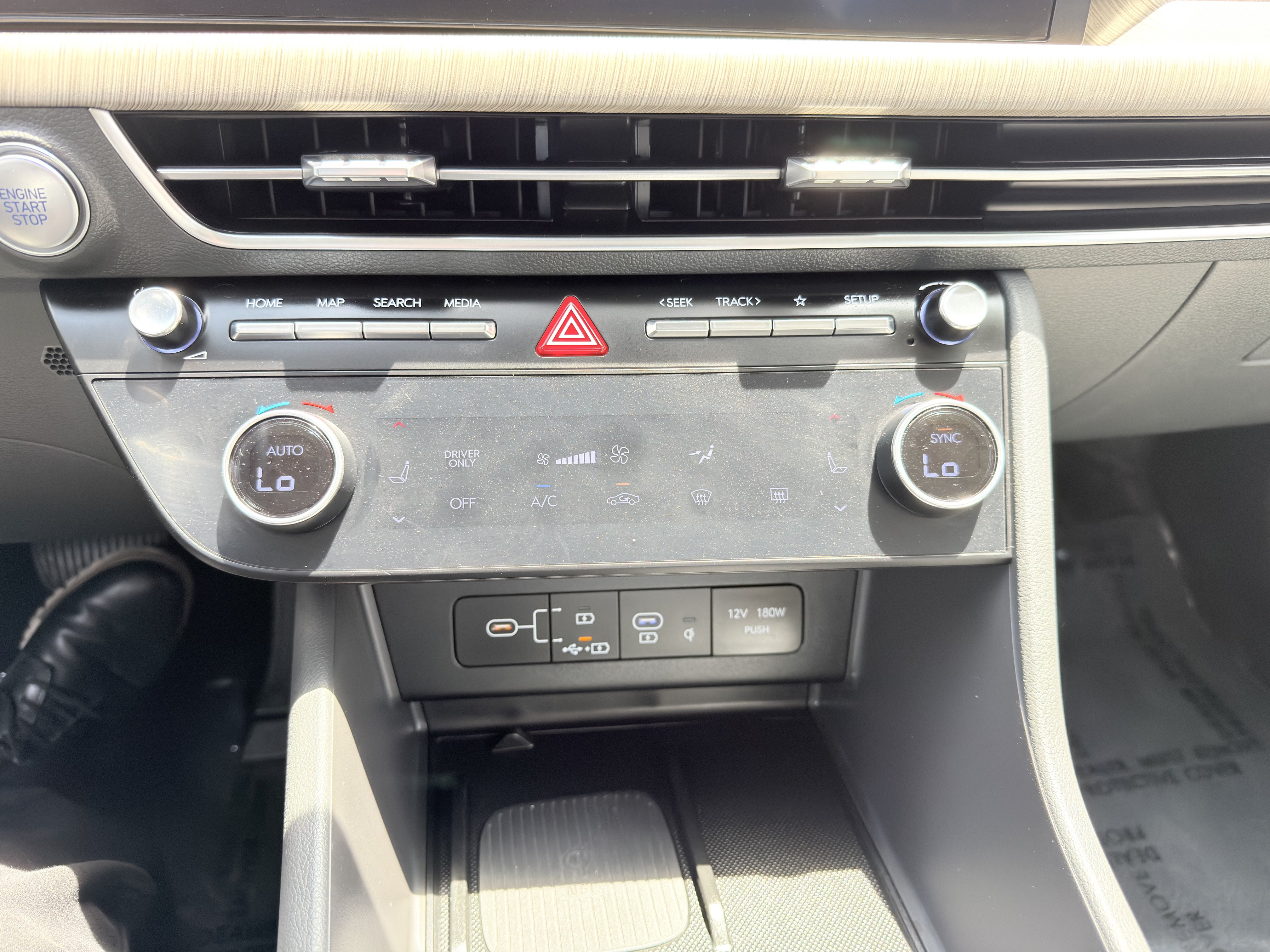 Used 2024 Hyundai Sonata SEL FWD image 29
