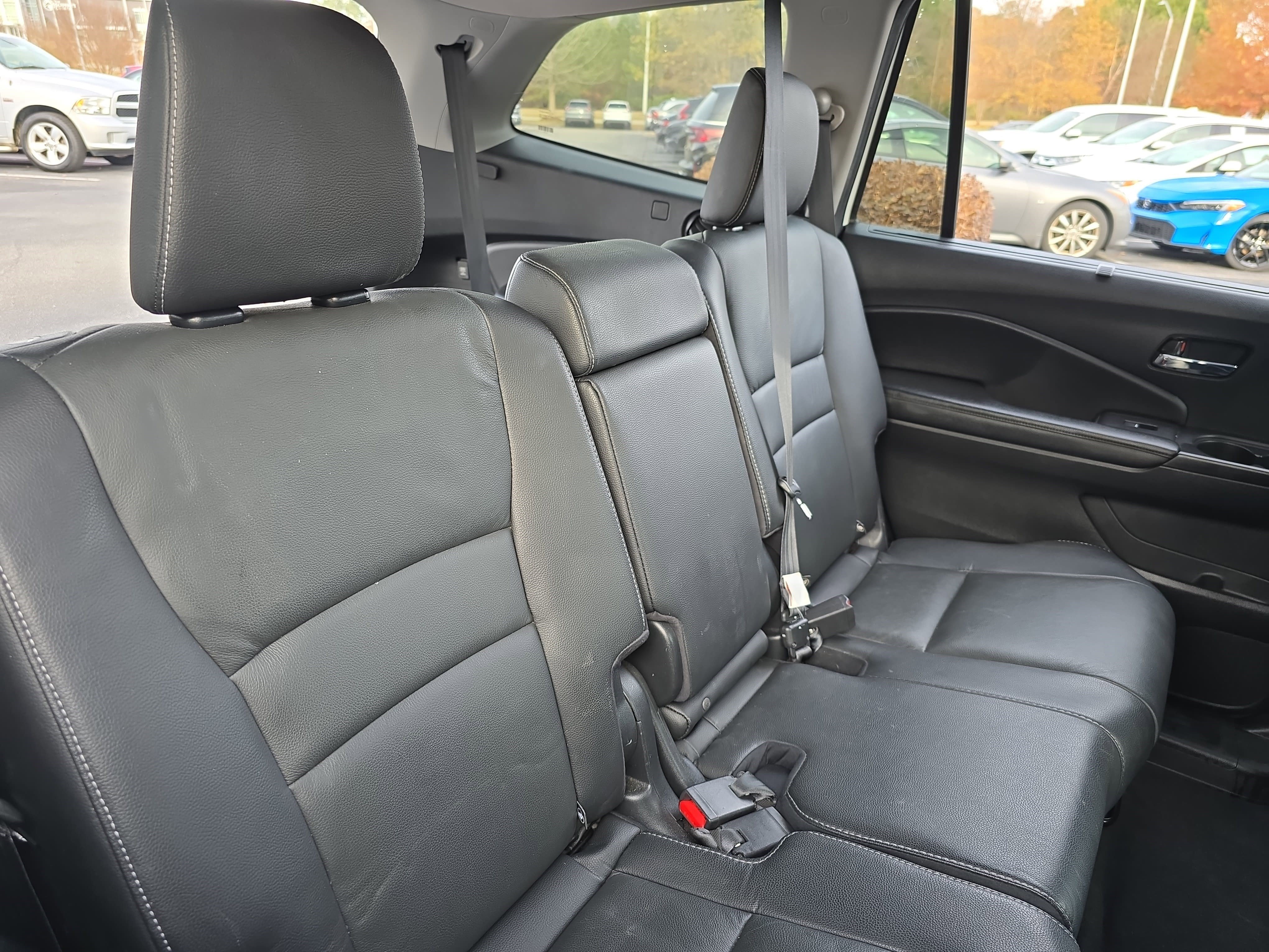 Used 2021 Honda Pilot Special Edition image 11