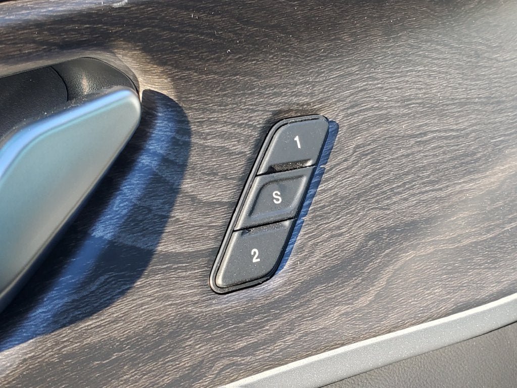 New 2027 Jeep Grand Cherokee L Limited AWD/4WD image 9
