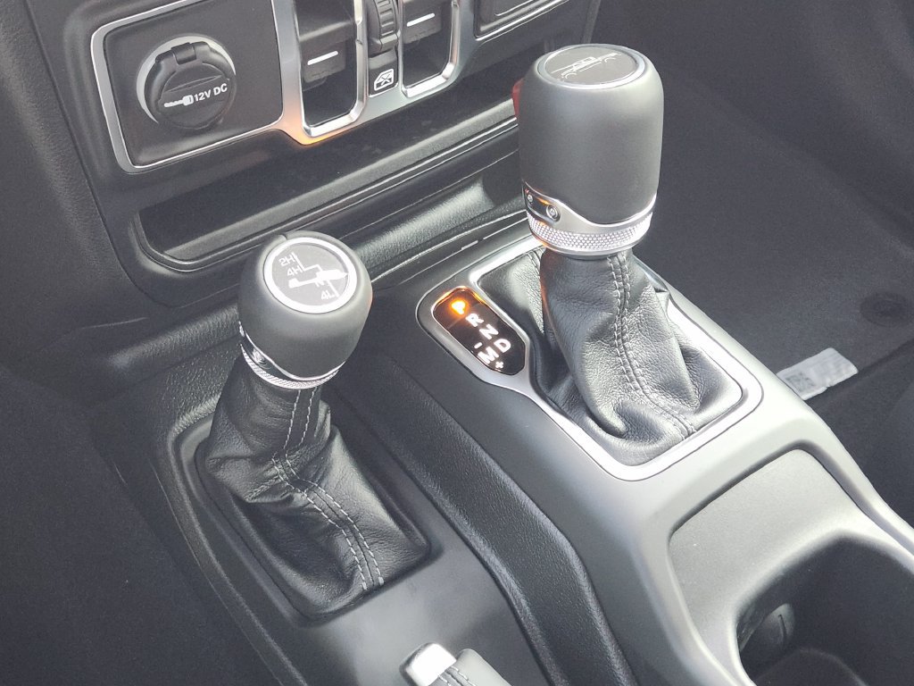 New 2026 Jeep Gladiator Mojave AWD/4WD image 16