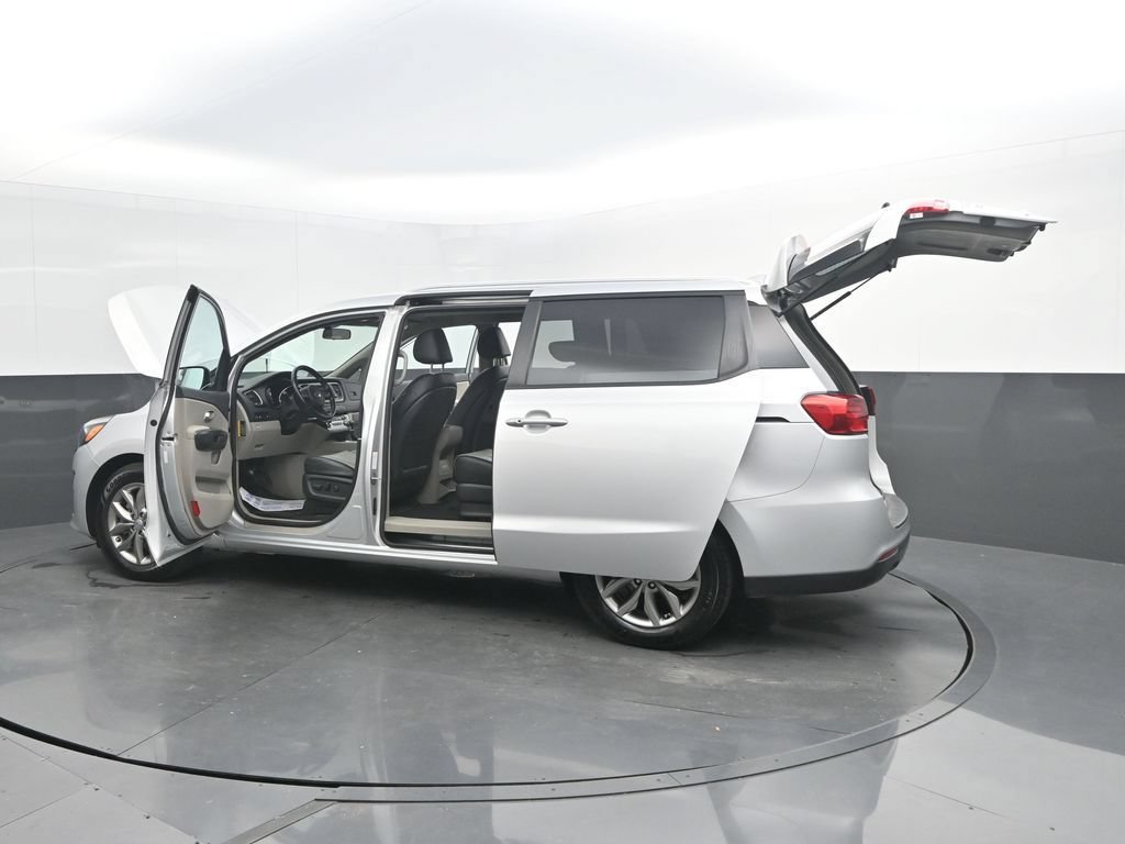 Used 2021 Kia Sedona EX FWD image 42