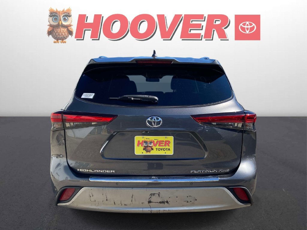Used 2020 Toyota Highlander Platinum AWD/4WD image 3