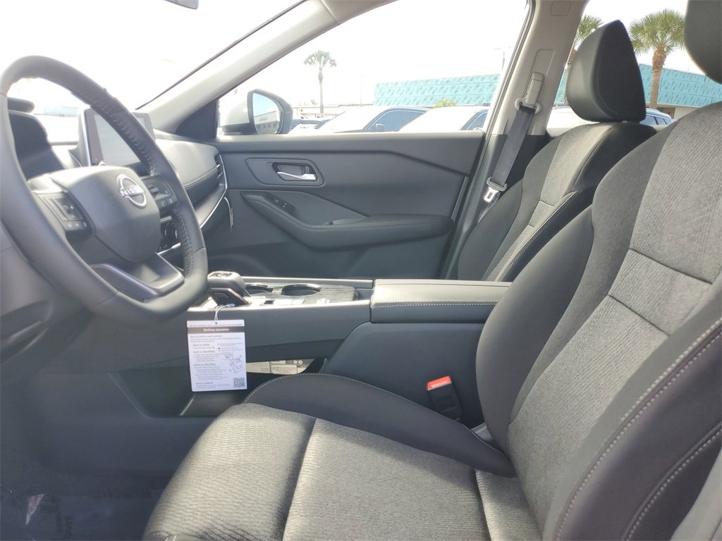 New 2026 Nissan Rogue SV image 9