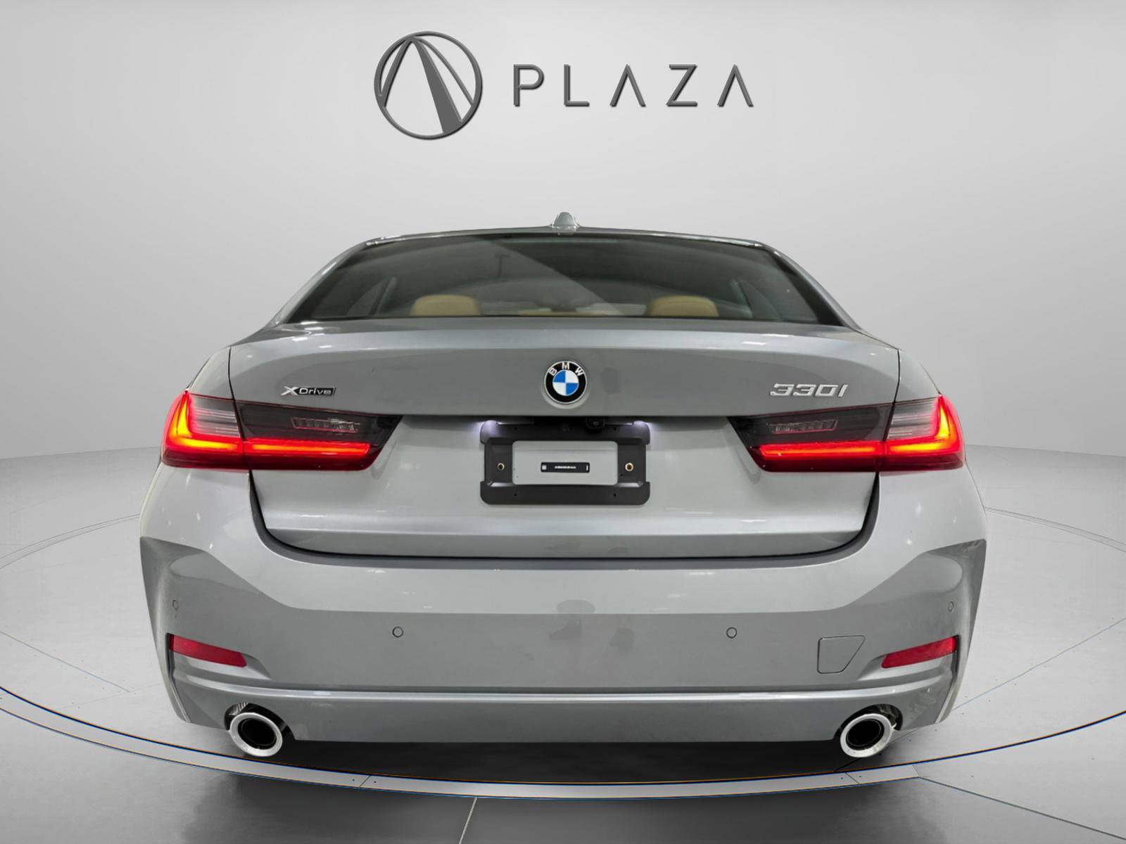 Used 2025 BMW 330i xDrive Sedan w/ Premium Package image 5