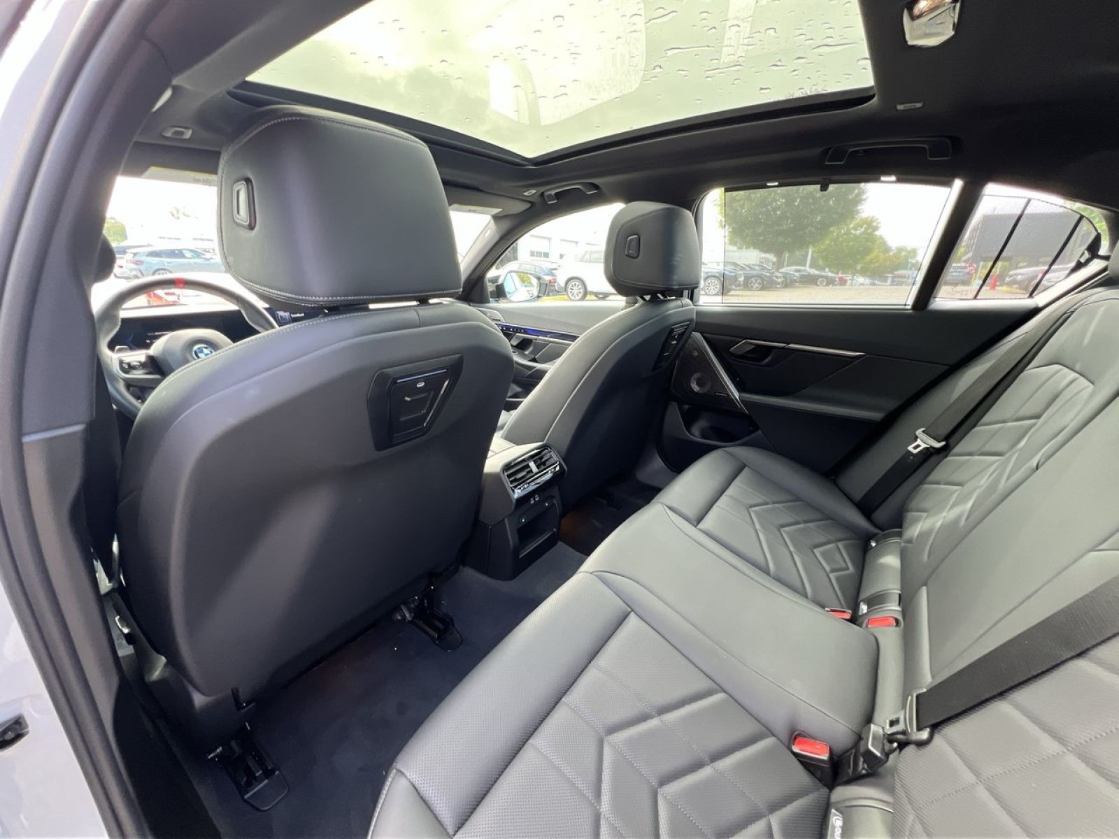 Certified 2024 BMW i5 M60 w/ Executive Package AWD/4WD image 23