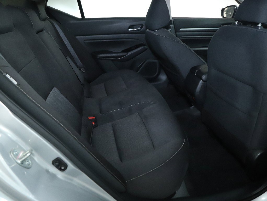 Used 2021 Nissan Altima 2.5 SV w/ SV Premium Package image 32