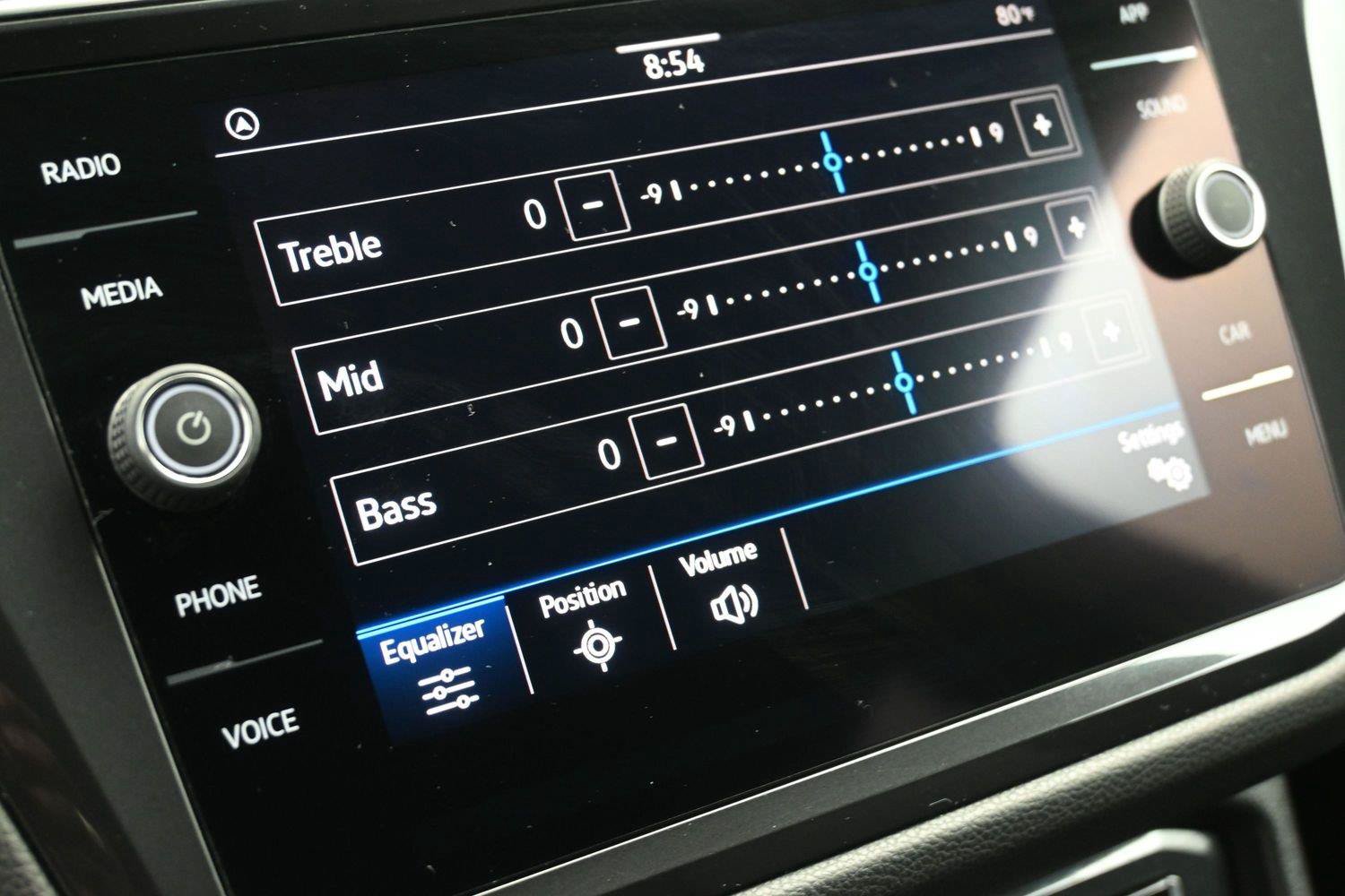 Used 2021 Volkswagen Tiguan SE R-Line AWD/4WD image 4