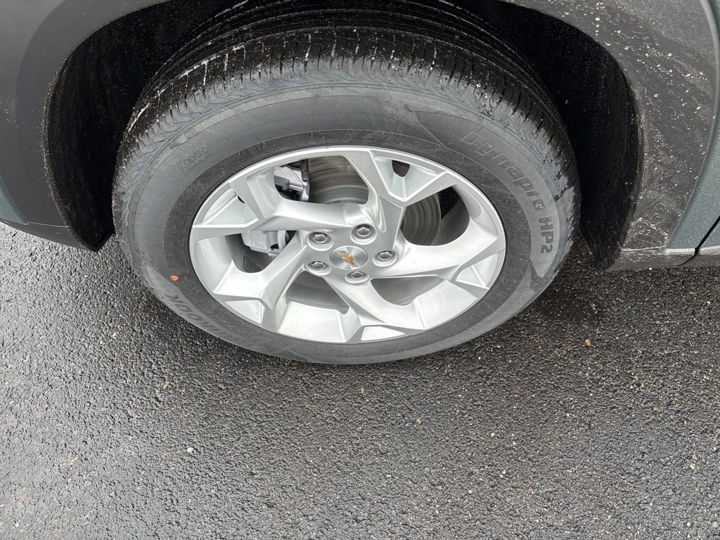 New 2026 Chevrolet Trax LS w/ LS Convenience Package image 4