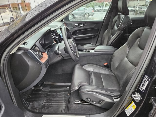 Certified 2023 Volvo XC60 B5 Ultimate w/ Protection Package Premier AWD/4WD image 13