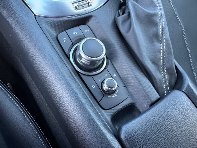 Used 2021 MAZDA MX-5 Miata Grand Touring RWD image 25