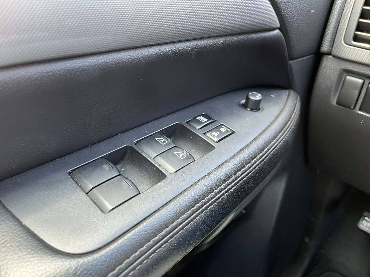 Used 2008 Nissan Armada SE RWD image 16