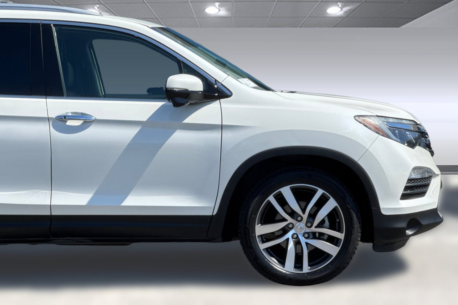 Used 2017 Honda Pilot Touring image 21