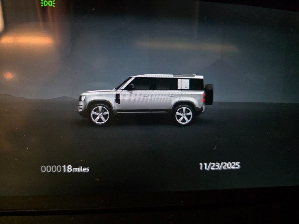 New 2025 Land Rover Defender 110 S image 9