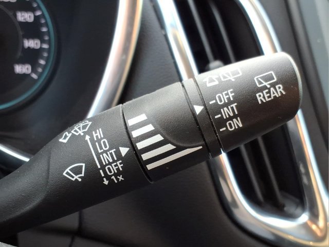 Used 2023 Chevrolet Equinox LT FWD image 27
