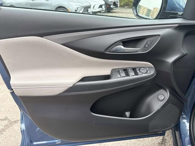 New 2026 Buick Envista Avenir image 8