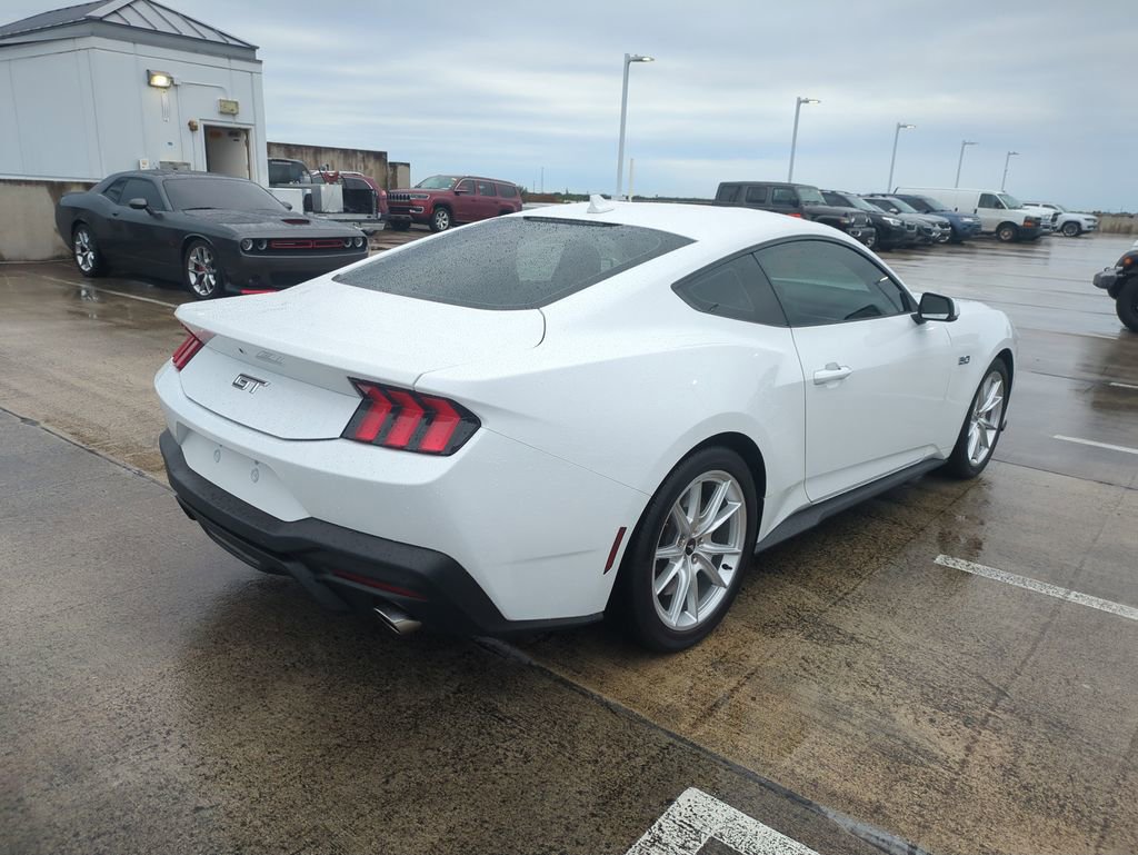 Used 2024 Ford Mustang GT Premium image 5
