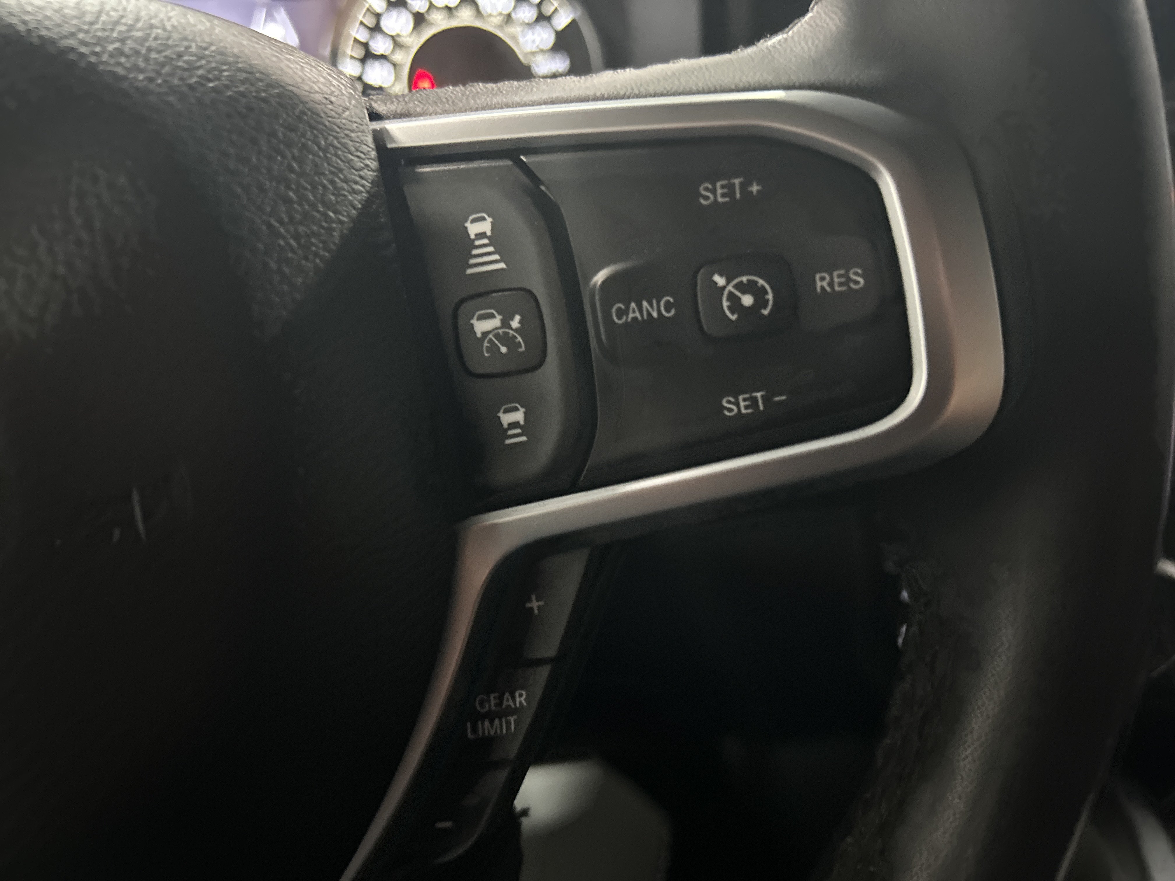 Used 2025 RAM 1500 Big Horn AWD/4WD image 16