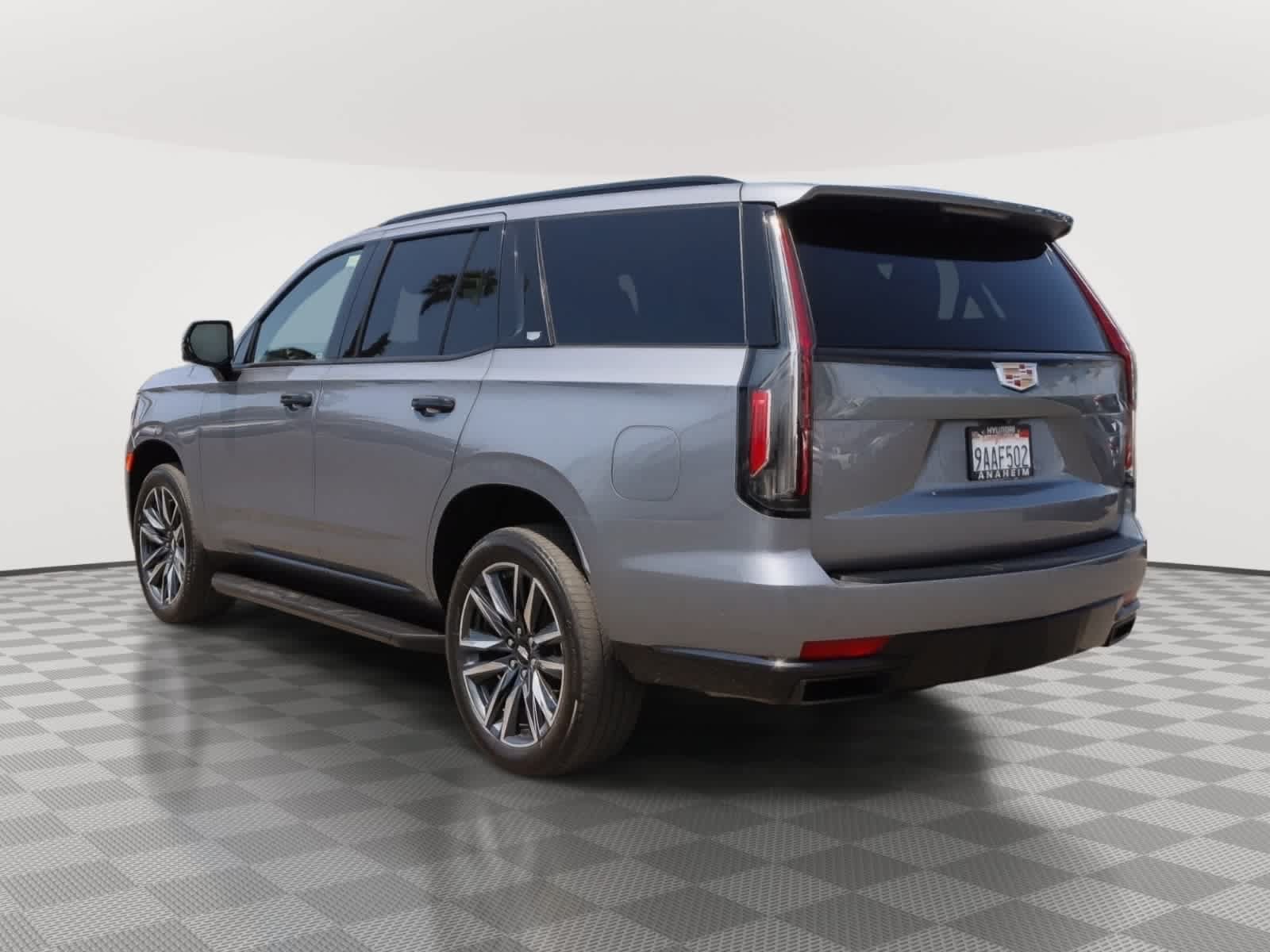 Used 2021 Cadillac Escalade Sport w/ Driver Assist Tech Package AWD/4WD image 9