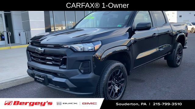 Used 2025 Chevrolet Colorado W/T w/ WT Custom Package AWD/4WD image 3