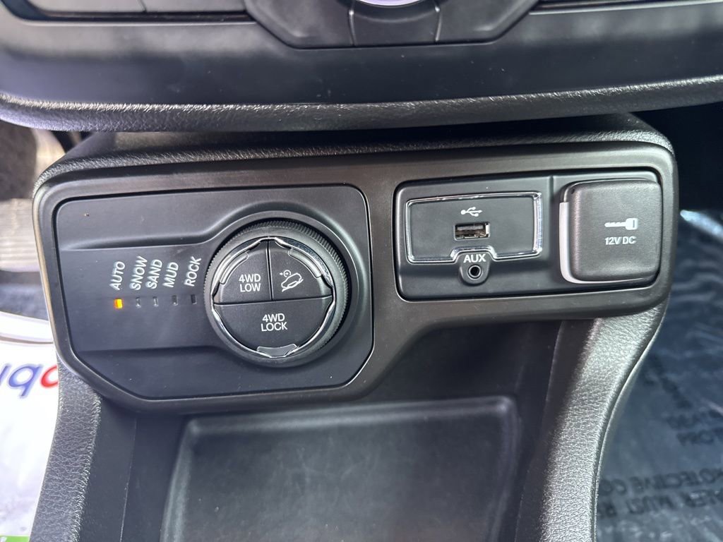 Used 2023 Jeep Renegade Latitude image 27