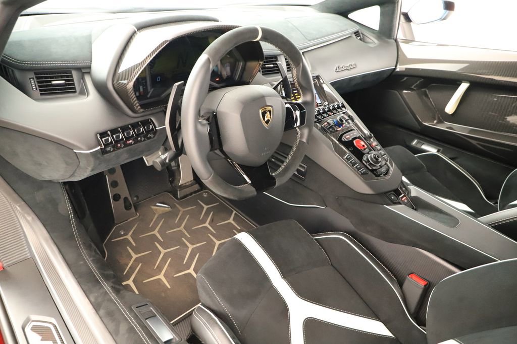 Used 2016 Lamborghini Aventador LP 750-4 Superveloce image 15