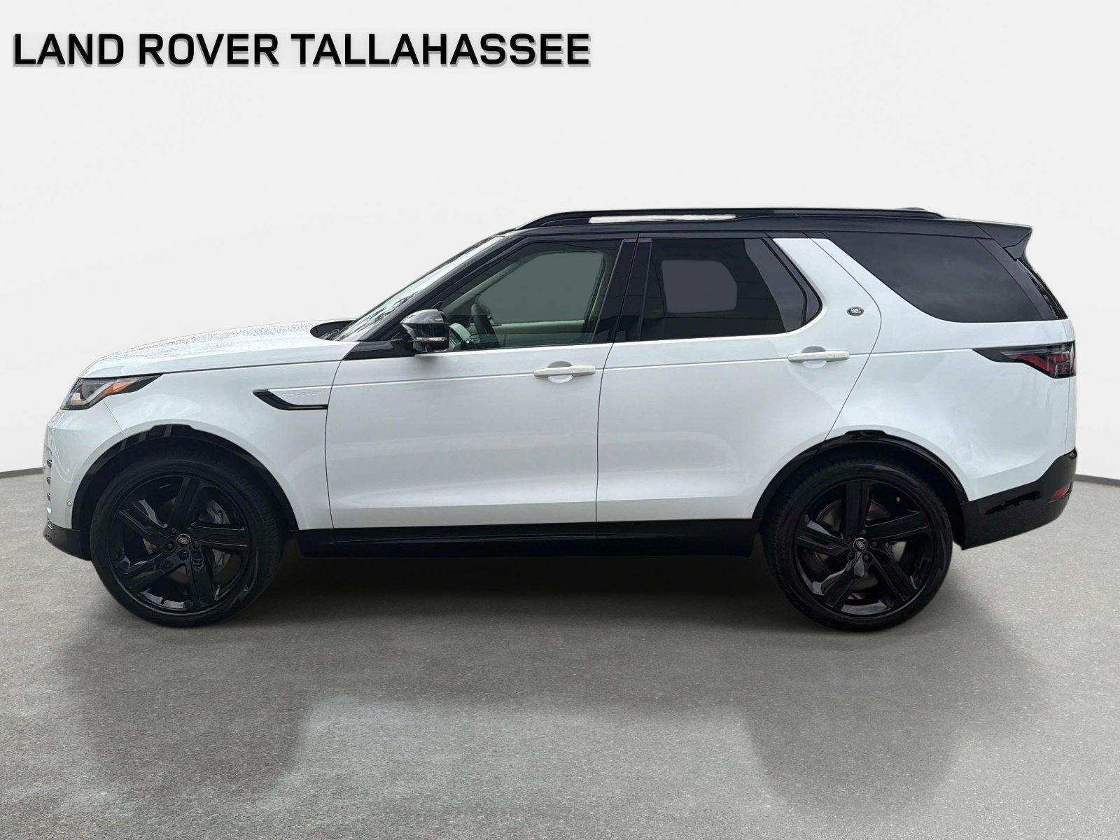 New 2026 Land Rover Discovery Dynamic SE AWD/4WD image 8