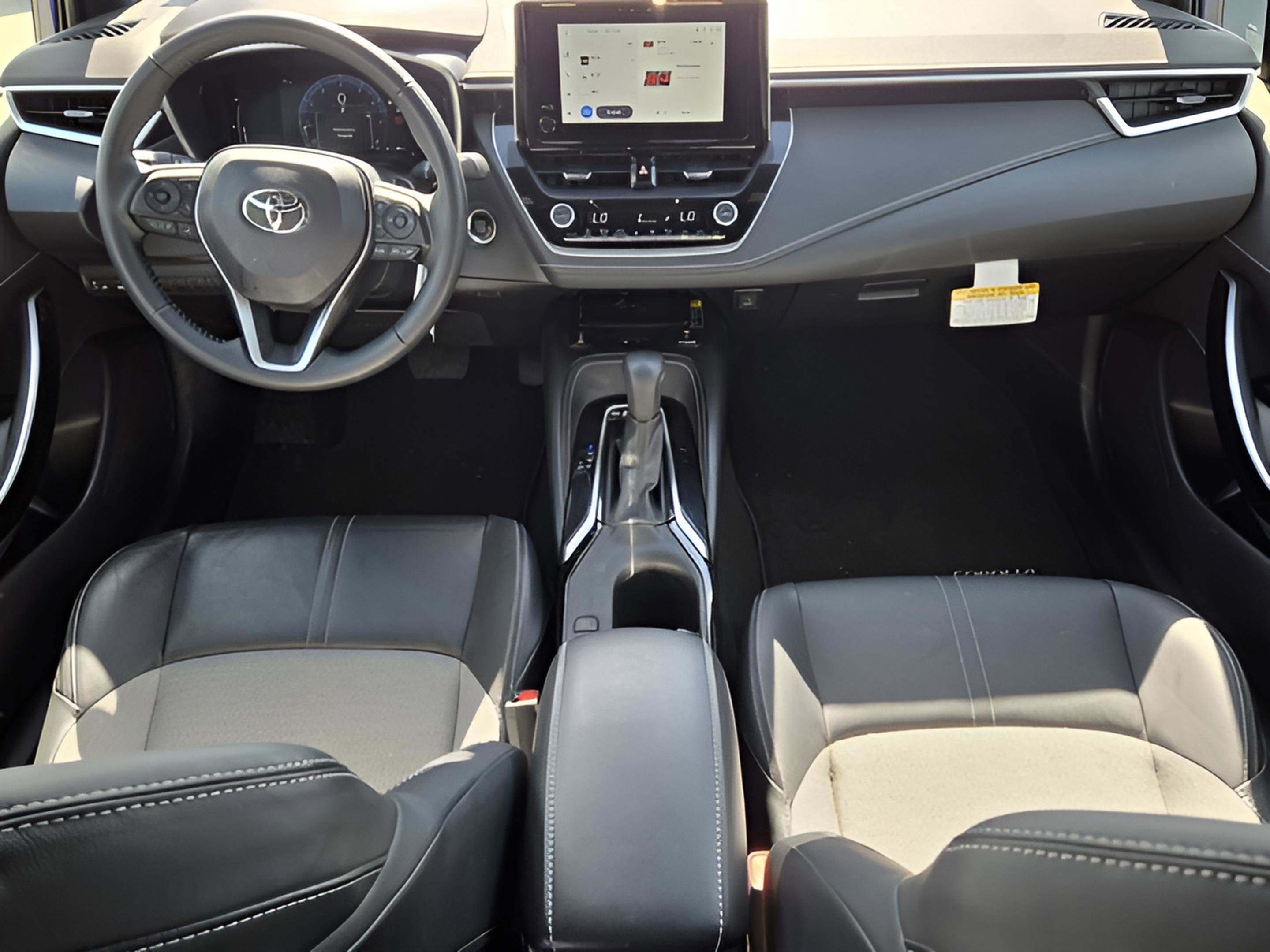 Used 2025 Toyota Corolla XSE image 5