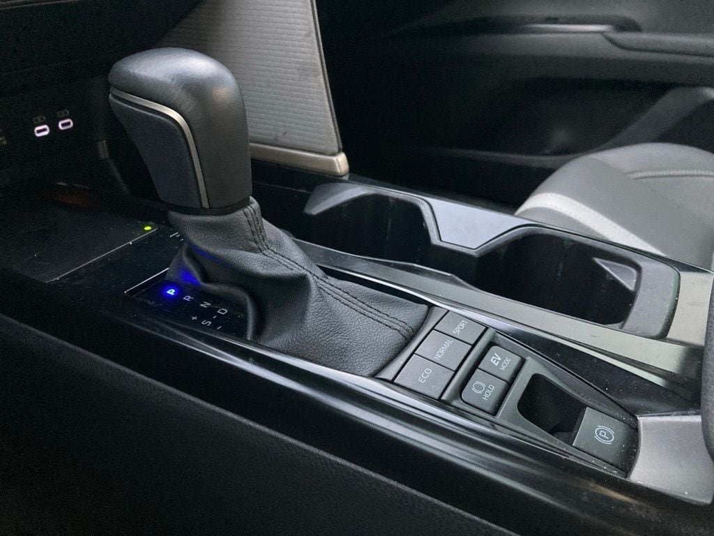 Certified 2025 Toyota Camry SE w/ Convenience Package FWD image 25