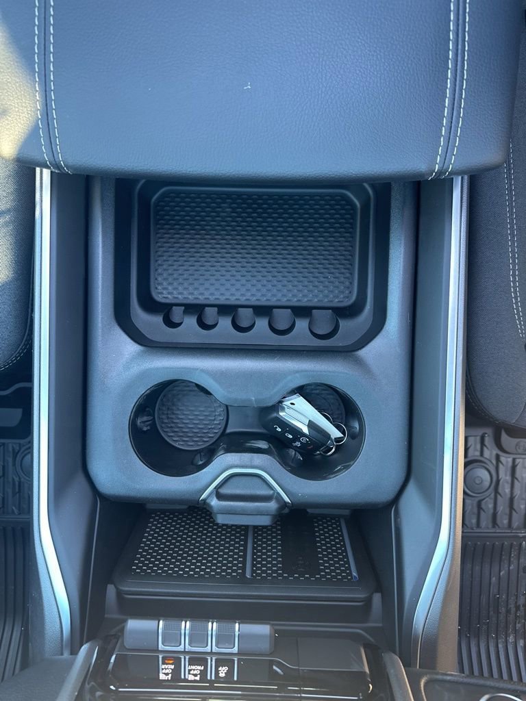 New 2026 RAM 1500 4x4 Crew Cab image 29