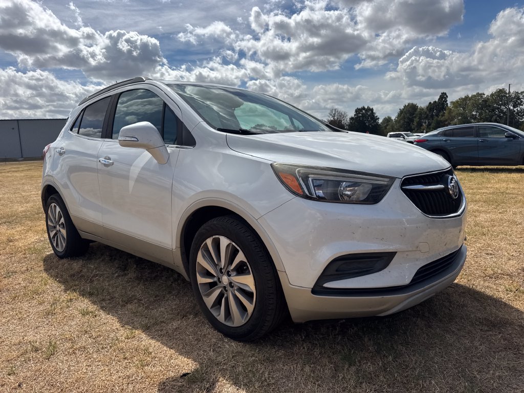 Used 2018 Buick Encore Preferred FWD image 2
