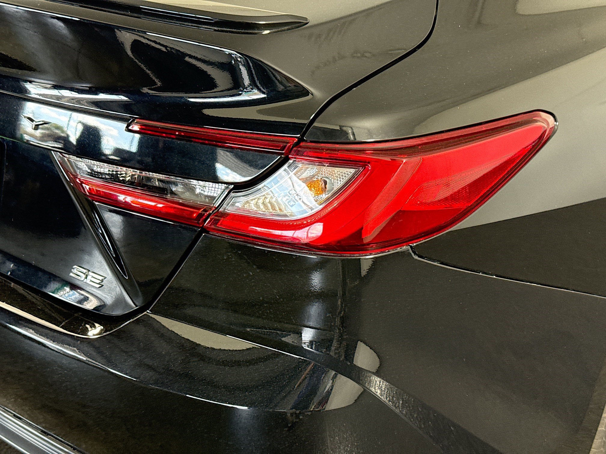 Used 2025 Toyota Camry SE w/ Convenience Package image 34