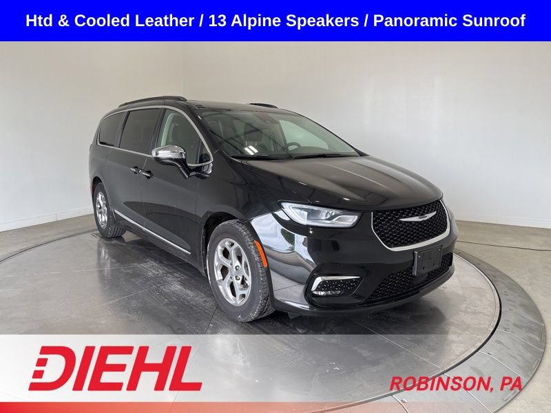 Used 2023 Chrysler Pacifica Limited FWD image 1