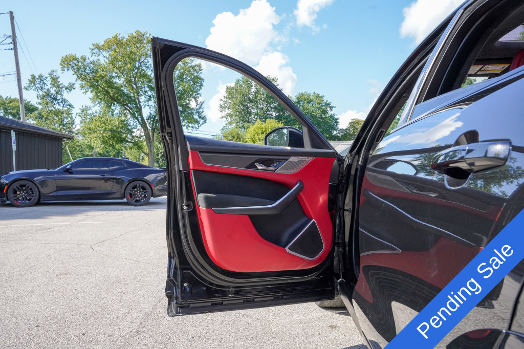 Used 2022 Jaguar F-PACE SVR AWD/4WD image 25