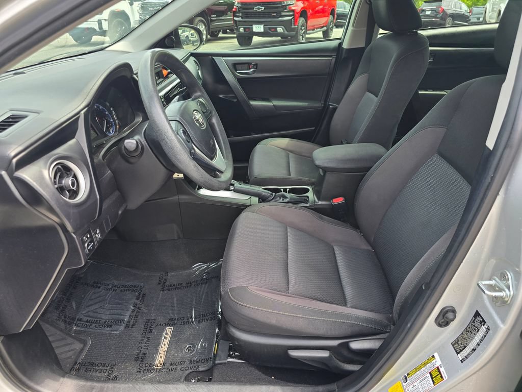 Used 2019 Toyota Corolla LE FWD image 5